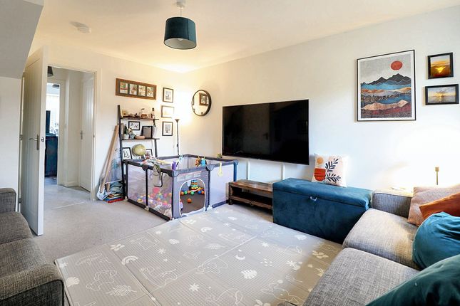 8 Orson Walk, Ipswich photo 4