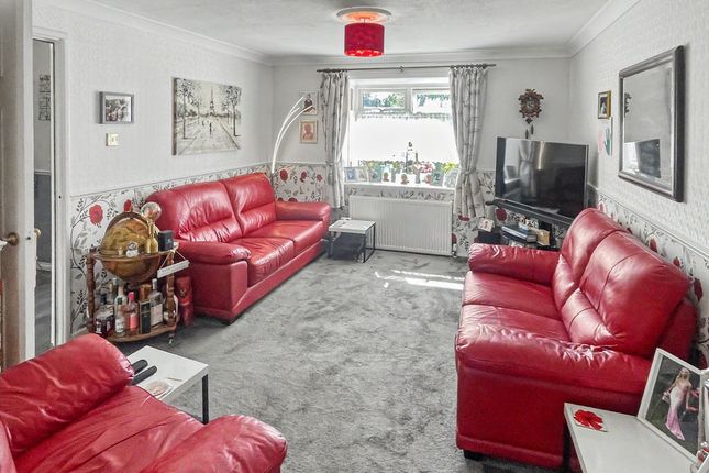 9, Cater Road, High Wycombe photo 2