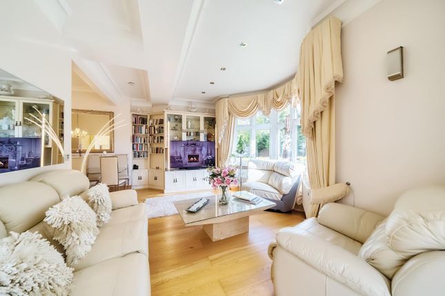 2 Wykeham House, Gordon Avenue, Stanmore photo 3