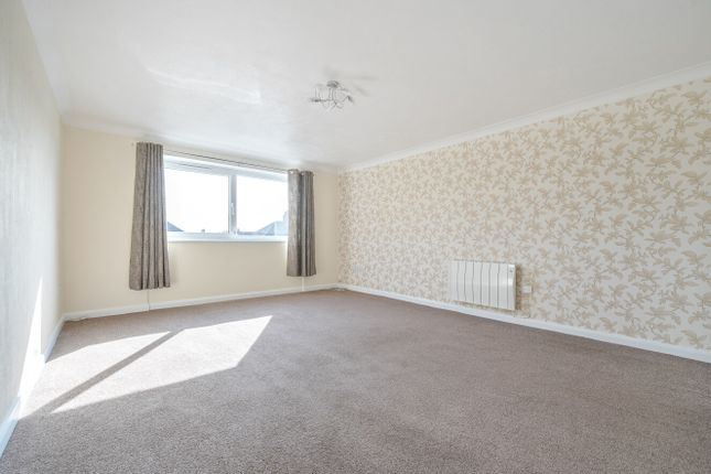 Flat 8, Wakehurst Court,, St. Georges Road, West Sussex photo 4