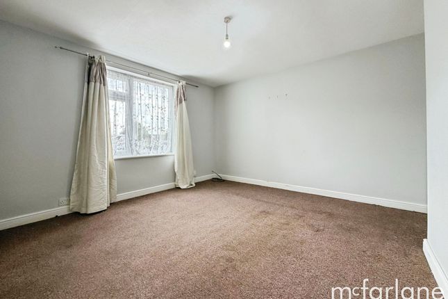18 Mulberry Grove, Swindon photo 4