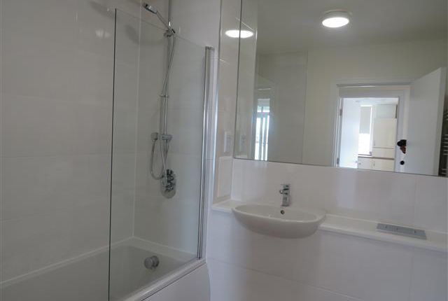 Flat 9 6 Brooklands Square, Milton Keynes photo 4