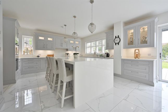 16, Longcroft Avenue, Harpenden photo 2