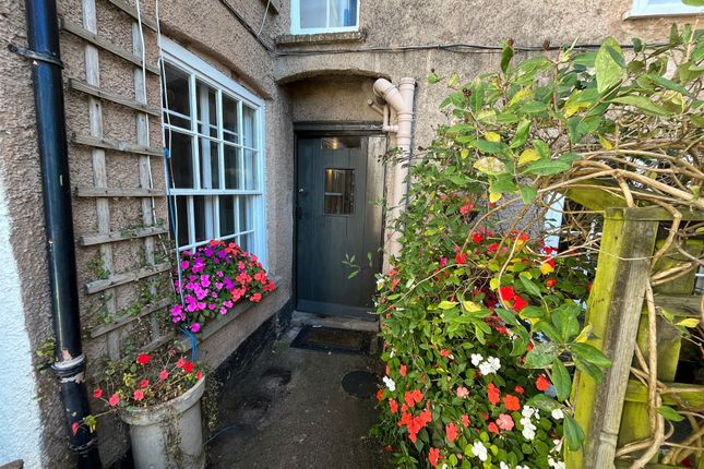 Basement Flat, 28 St Peter Street, Tiverton, Tiverton photo 2