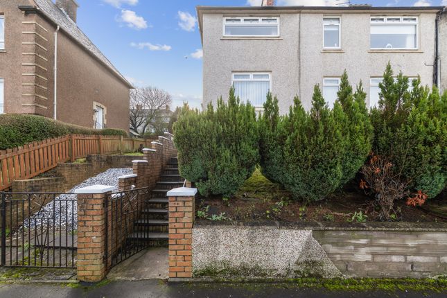3-bed flat on 49, Clanrye Drive, Coatbridge, £109,000