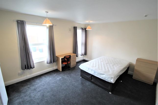 Headingley Avenue, Leeds photo 4