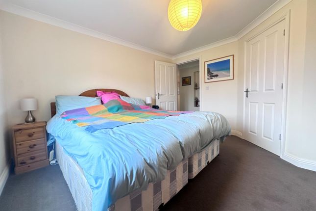 Flat for sale in Passage Close, Weymouth