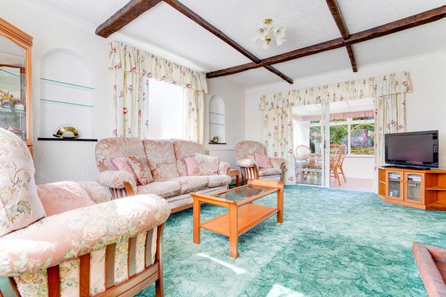 10, Victoria Avenue, Droitwich photo 4