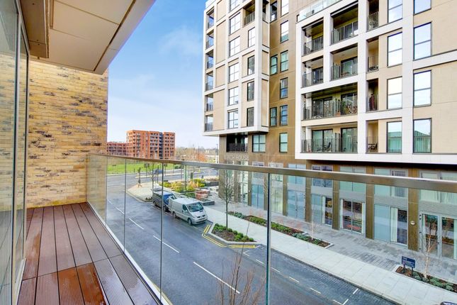 Flat 205, Cobham House, 10, Pegler Square, London photo 4