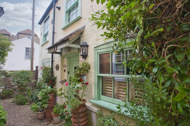 2-bed detached on The Old Cottage, 1A, George Alley, Kent, £365,000