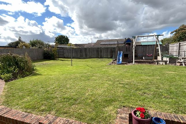 11, Ailesbury Way, Marlborough photo 2