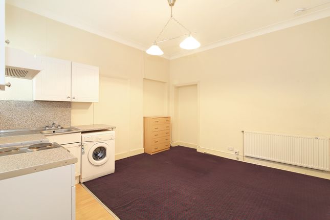 Studio to rent in Streatham Place, Streatham Hill