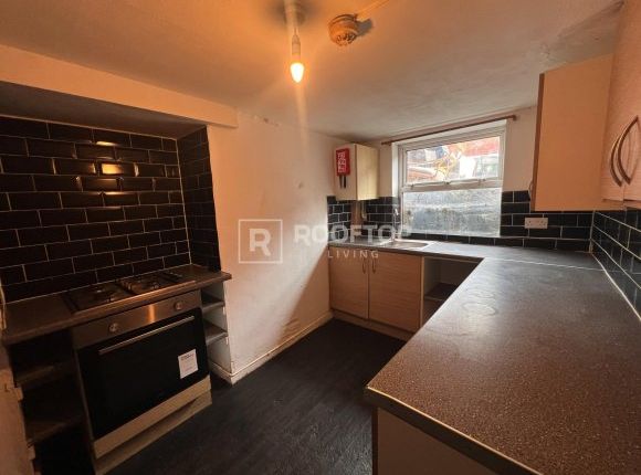 26, Walmsley Road, Leeds photo 5