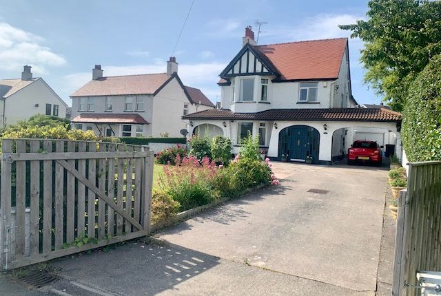 Thumbnail Property to rent in Penrhyn Bay, Llandudno