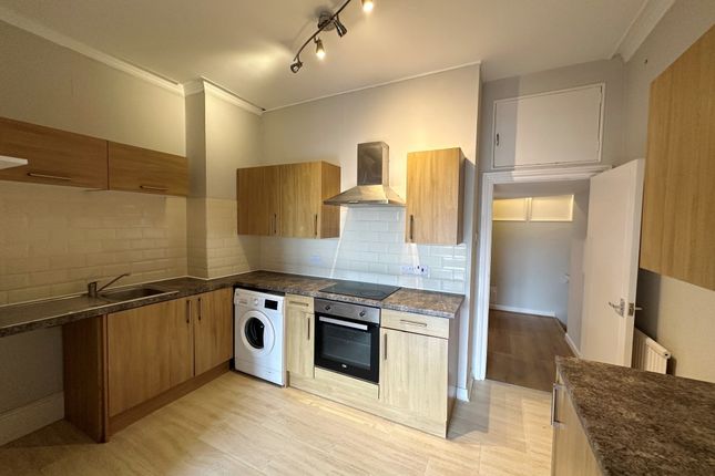 Flat 2, 61 Cantelupe Road, Bexhill-on-Sea photo 3