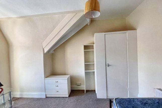 4 bed flat to rent in Hylton Road, Sunderland SR4