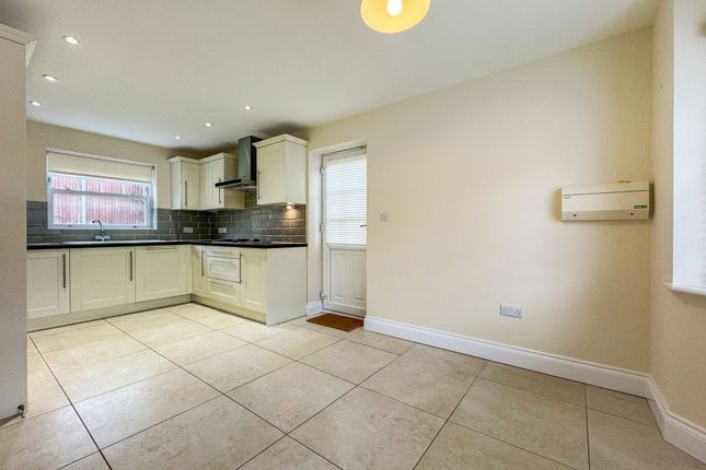 1, Willoughby Road, Harpenden photo 3