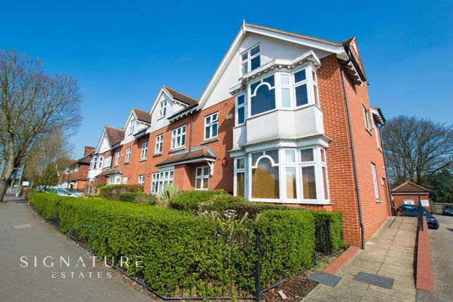 Thumbnail Flat to rent in The Avenue, Watford