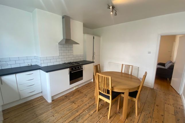 8, Chapel Street, LEEDS photo 5