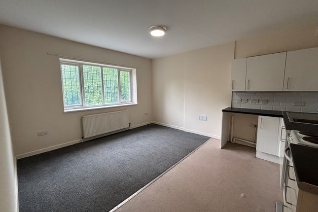 90, WOLVERHAMPTON photo 2