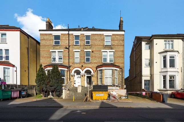 1-bed flat on Flat 10, 13 St. Peters Road, Croydon, £190,000