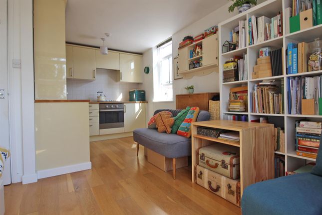 Flat 5, 70, Shaftesbury Road, Brighton photo 4