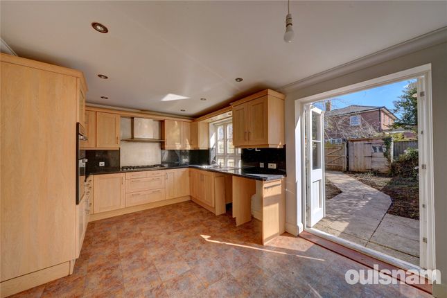 4, Hammond Court, Hadzor photo 2