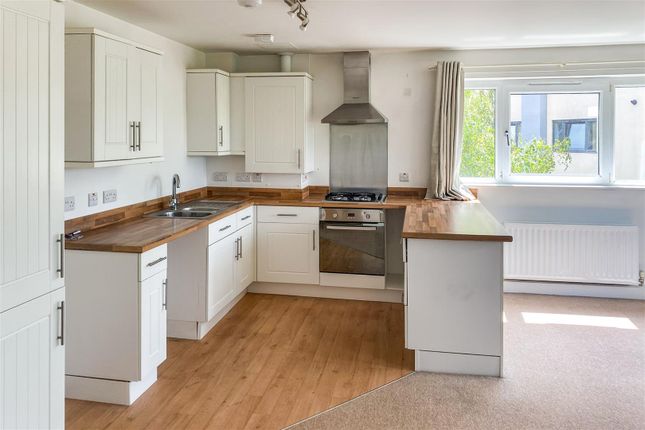 Thumbnail Flat for sale in Abbey Close, Taunton