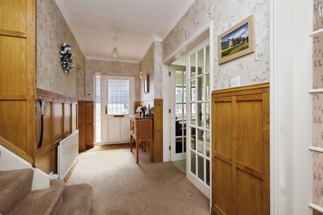 7, Lavender Close, Hailsham photo 2