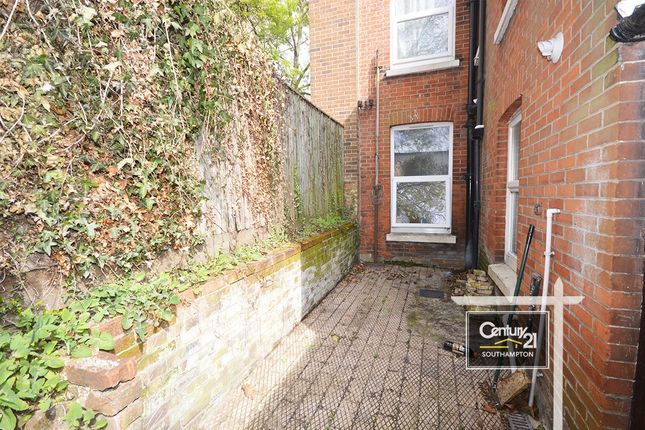 Semi-detached house to rent in |Ref: R153227|, Bevois Hill, Southampton