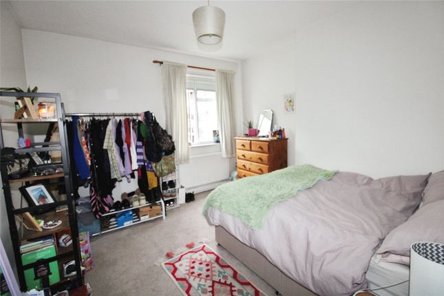 Merton Road, Earlsfield photo 4