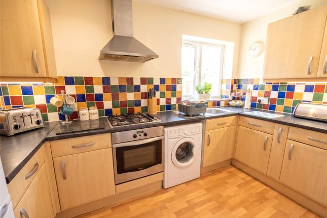 50, Beverley Court, Sunningdale photo 2