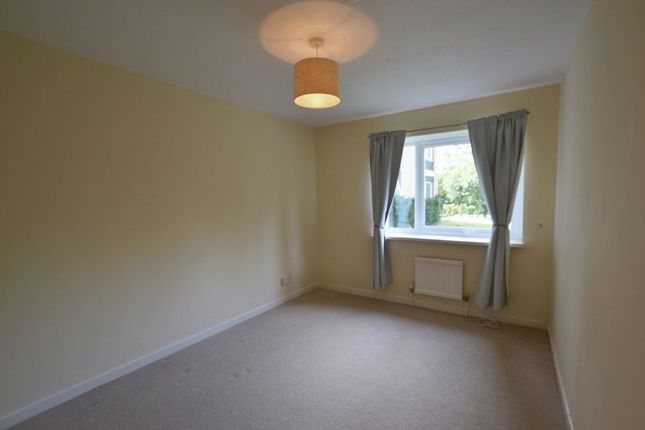 Flat for sale in Grove Road, Surbiton