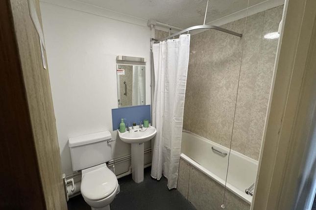 3 Bed Classic, Pin Hill, Canterbury photo 2
