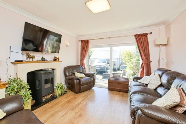 215 Derby Road, Derby Road, Chellaston photo 2