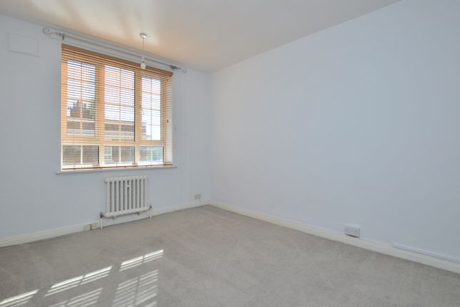 Flat for sale in Cambray Court, Cheltenham