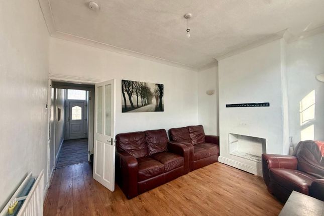 37, Clarke Street, Dewsbury photo 5