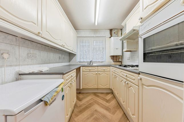 17, Seventh Avenue, Grantham photo 4