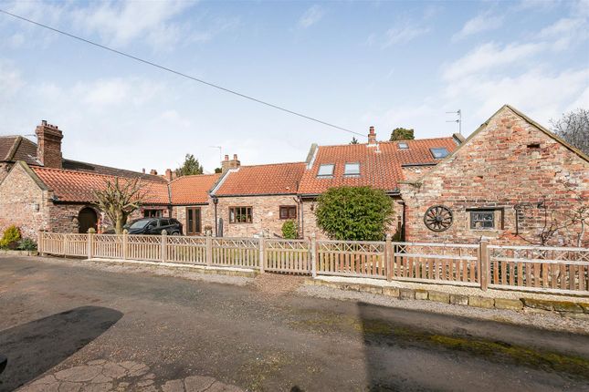 Hall Barn Cottage3.Jpg