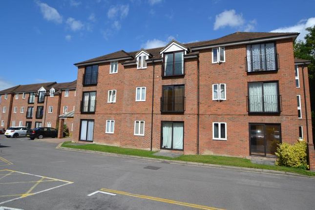 Thumbnail Flat to rent in Woodlands, Woodlands Way, Andover SP10 2Pt