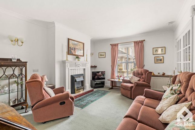 15 Morningside Courtyard, Idsall Drive, Cheltenham photo 2