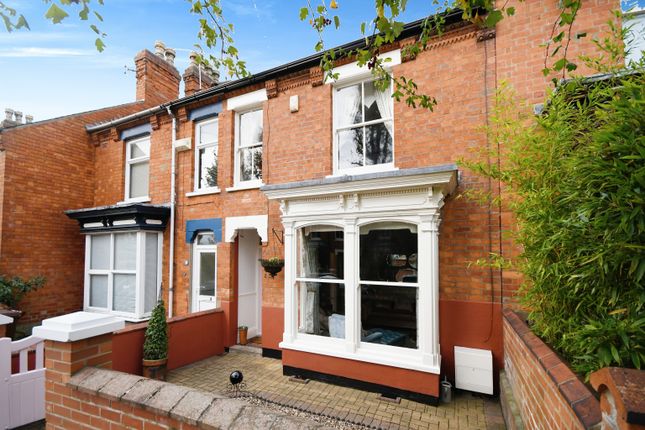 Queens Crescent, Lincoln LN1, 2 bedroom terraced house for sale ...