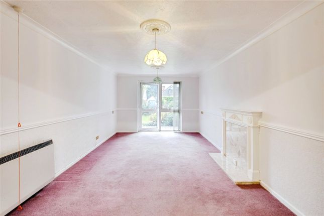 27, St Marys Mews, Ferndown photo 3