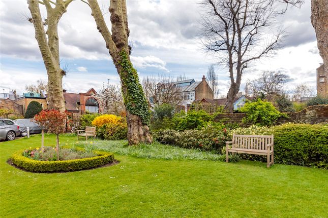 37, Stanbury Court, London photo 2