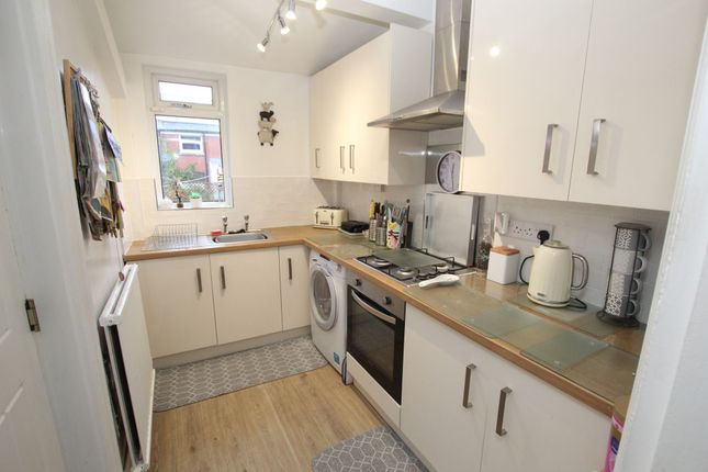 22 Linnet Hill, Rochdale photo 3