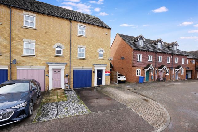 End terrace house for sale in Archer Court, Kemsley, Sittingbourne