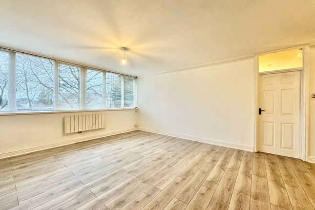 2b, Swanston Grange, Dunstable Road, Luton photo 3
