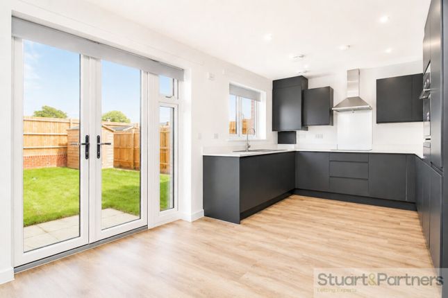 55, Celandine Gardens, Burgess Hill photo 4
