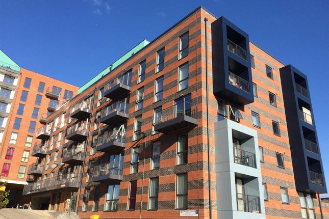 Thumbnail Flat for sale in Leven Court, Barnard Square, Ipswich