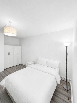 37, Balman House, Surrey Quays photo 2